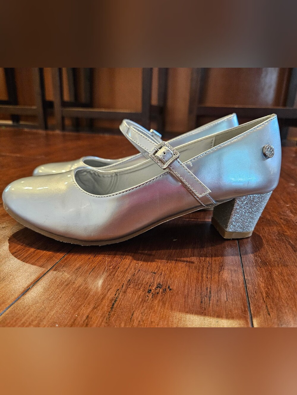 Nine West Silver Mary Jane Block Heel with Glitter Heel Size 4 1/2 Size 4.5